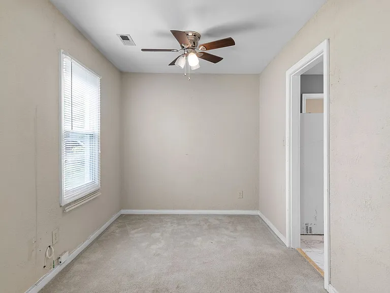 503 Woodfin Rd — Photo 15