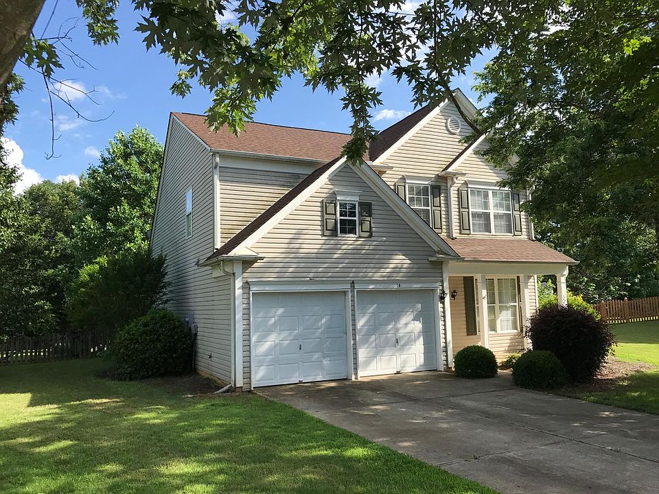Beautiful 3 bed, 2 1/2 bath. Totally fenced backyard.