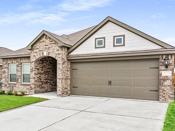 The Erie is a one-story floor plan.