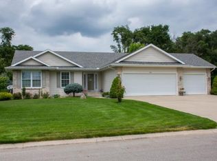 10081 Heather Brooke Dr, Osceola, IN 46561