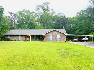 15 Luther Walker Rd, Picayune, MS 39466