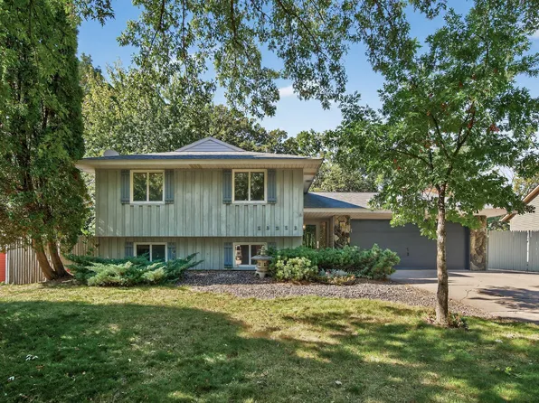 13213 Ferris Ave, Apple Valley, MN 55124