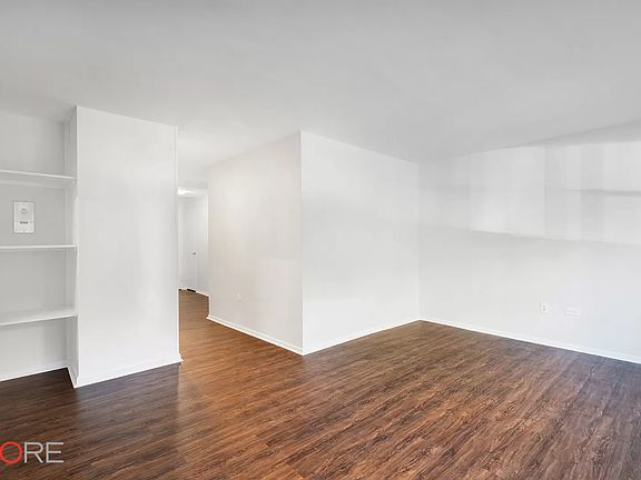 2nd image of 122 Ashland Pl APT 2E