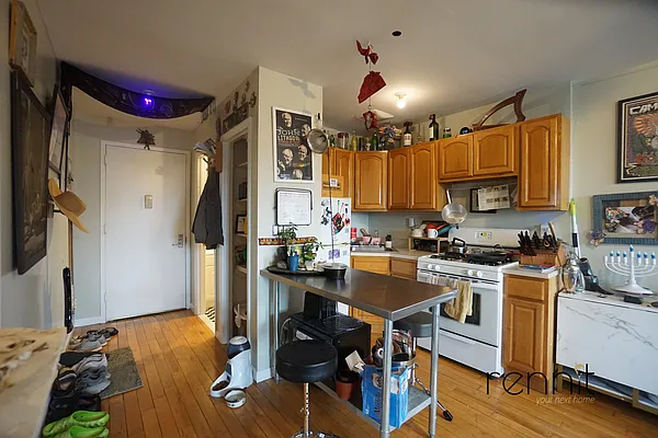 Rented by Rennit Inc. | media 44