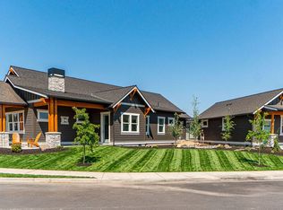 615 NW 13th St, Redmond, OR 97756