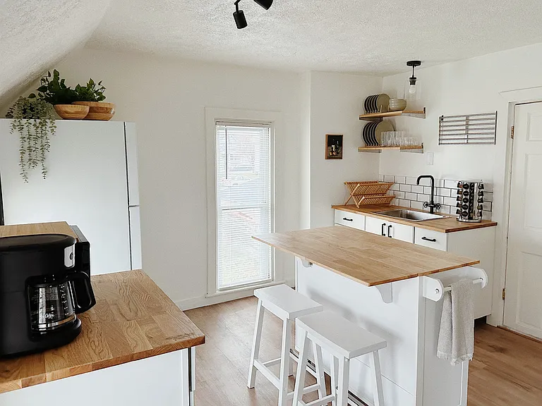1301 Broadway Ave NW #2 — Photo 3