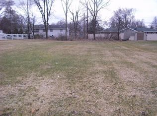 705 Hampshire Dr, Sturgis, MI 49091