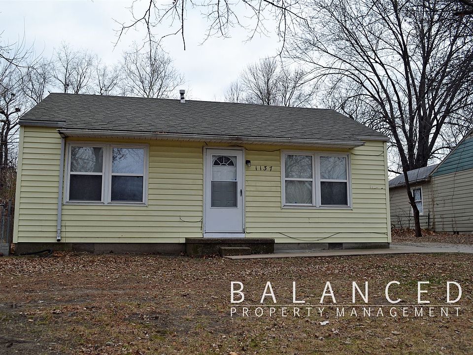 1137-Pinecrest-exterior-1