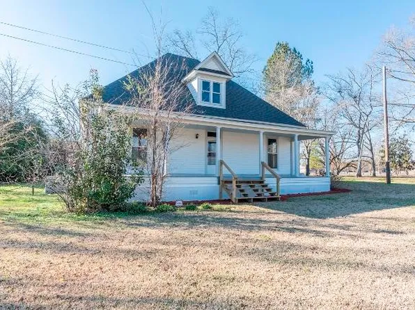 25 Edwards St, Sturgis, MS 39769