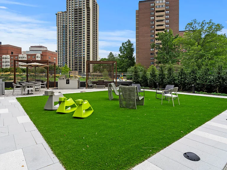 Terrace Lounge