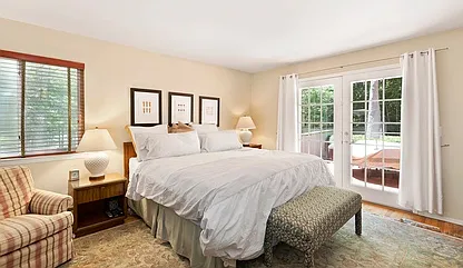 9 Diane Dr — Photo 2