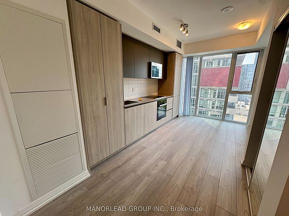 2nd image of 400 King St W #1616