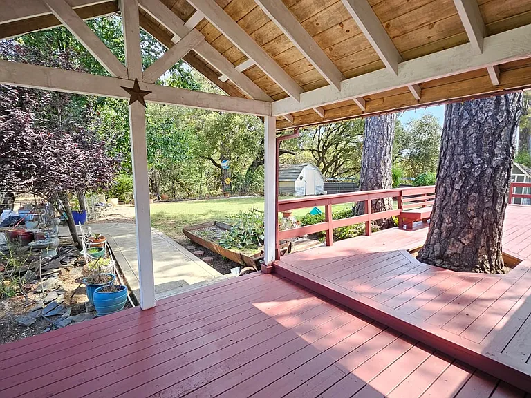 1155 Swanson Ln — Photo 31