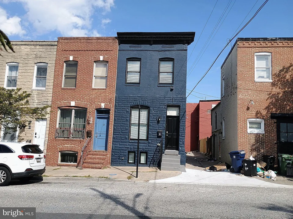 1 N Clinton St