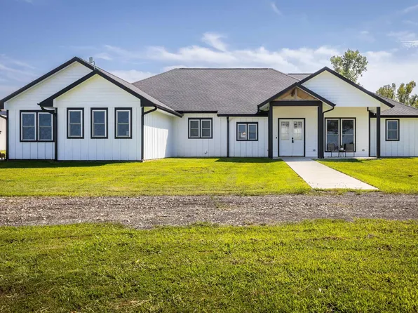 13347 SW 77th St, Auburn, KS 66402
