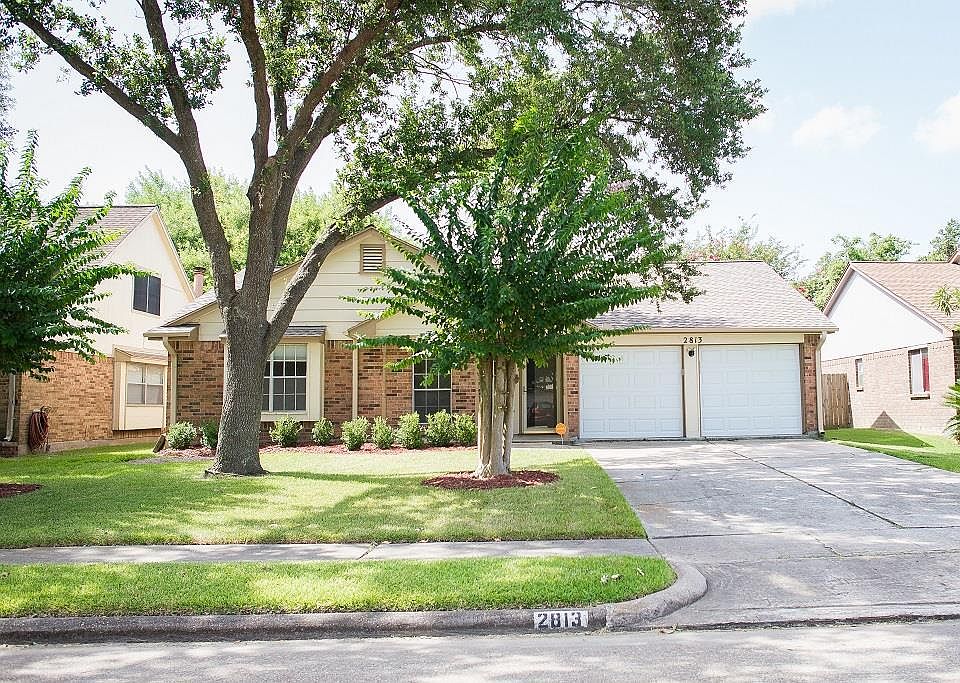 1st image of 2813 Forest Hills Dr