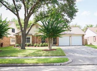 2813 Forest Hills Dr, League City, TX 77573