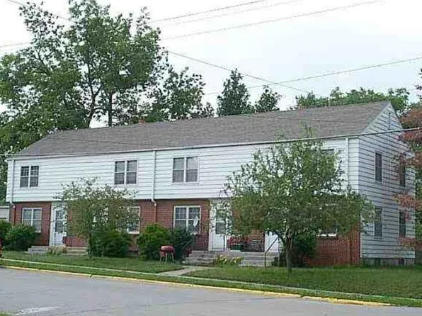 2405 Knapp St, Ames, IA 50014