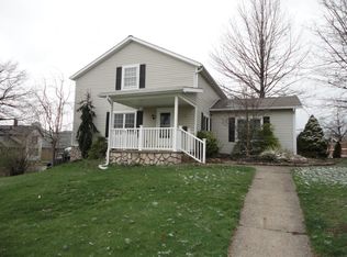 121 W Shafer Ave, Dover, OH 44622