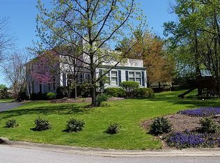 760 Lakeshore Dr, Lexington, KY 40502