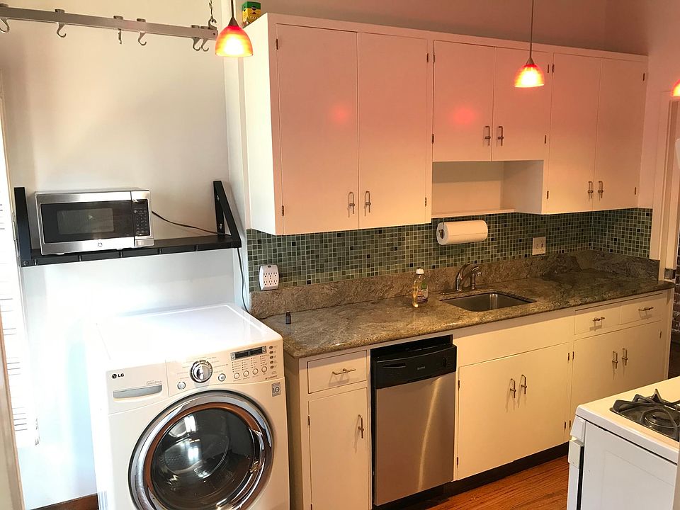 1st image of 3985 Sacramento St