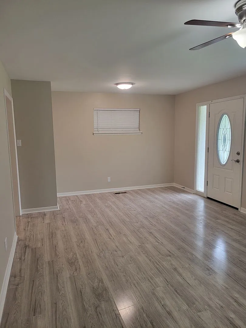 Spacious & Versatile Living in a Prime Location! — Photo 2