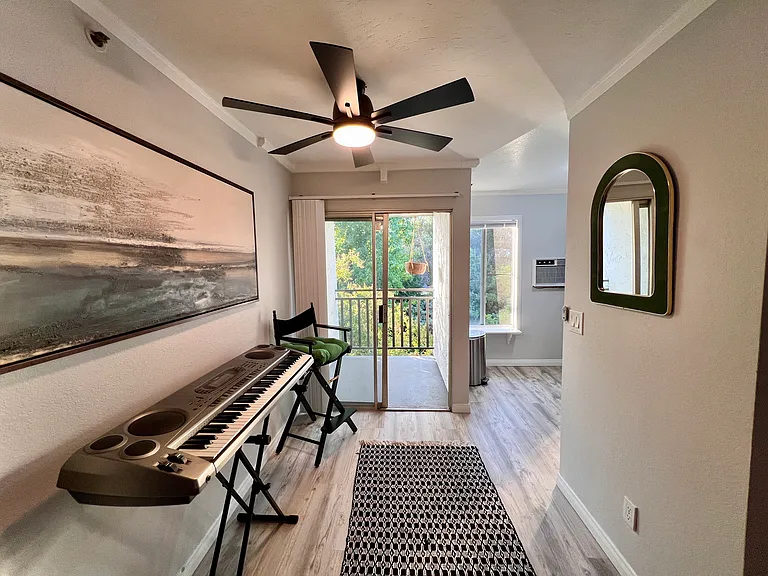 7500 Parkway Dr #300 — Photo 17