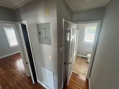 1217 Waverly St — Photo 5