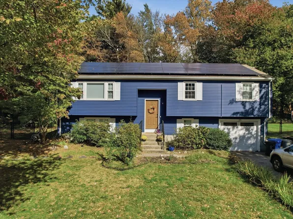 105 Dodd Dr, Holliston, MA 01746