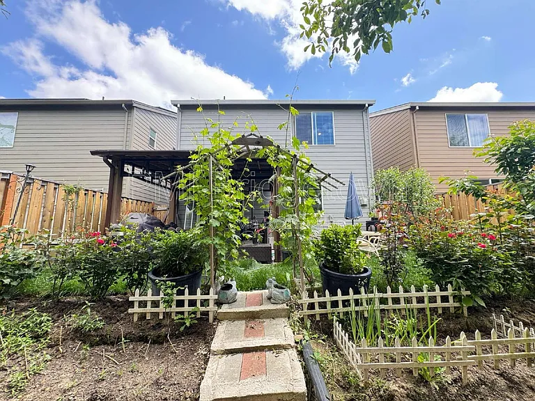 3715 SW 190th Ter — Photo 18