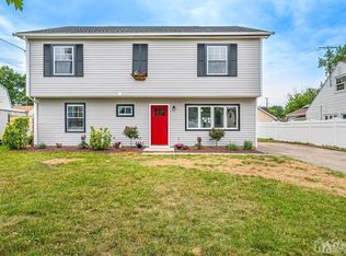 42 W George Pl, Iselin, NJ 08830