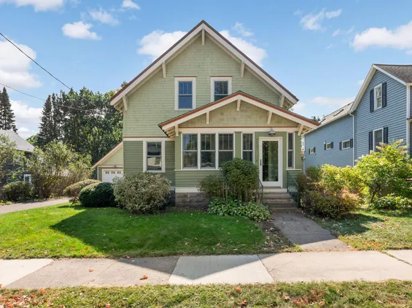 717 Oak St W, Stillwater, MN 55082