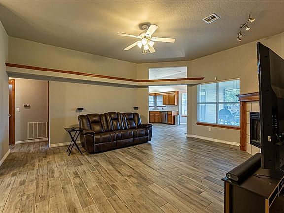 5th image of 14205 Harli Ln