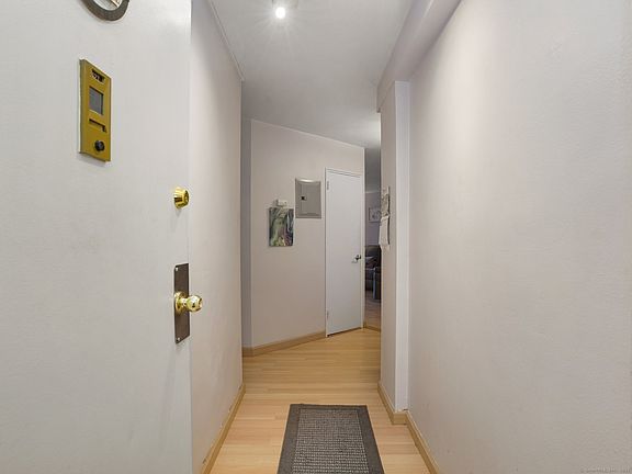 2nd image of 91 Strawberry Hill Ave APT 427