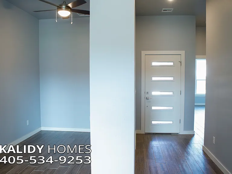 521 Remington Ave — Photo 3