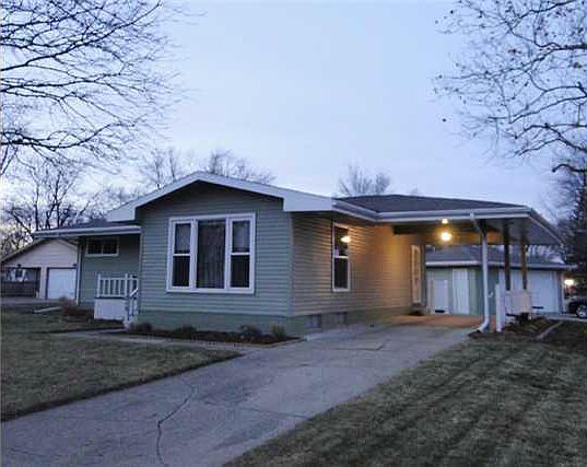 2nd image of 215 Bel Aire Dr