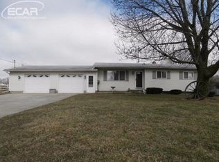 10261 E Miller Rd, Durand, MI 48429