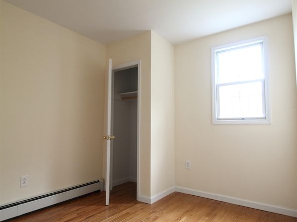 jersey-city-new-jersey-38905411 picture