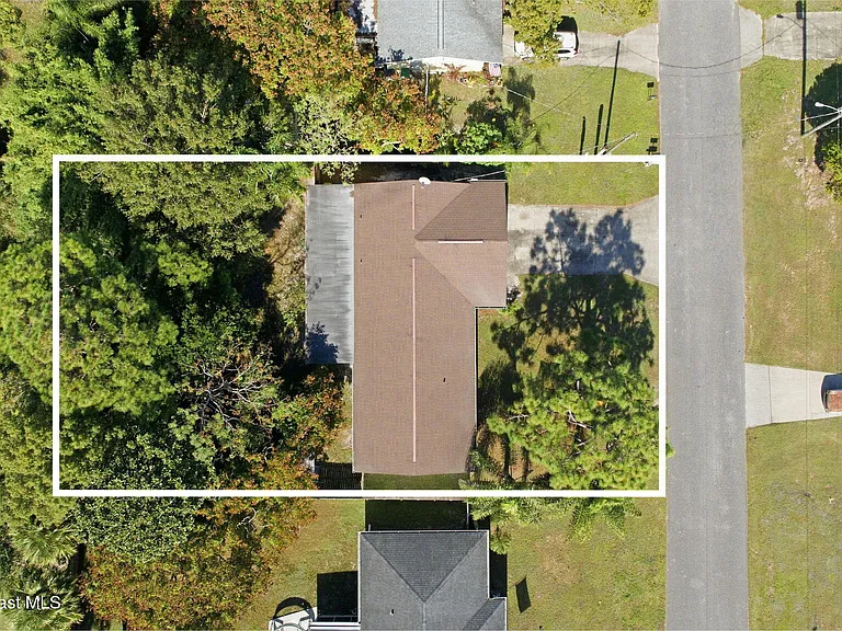 5950 Ackard Ave — Photo 41