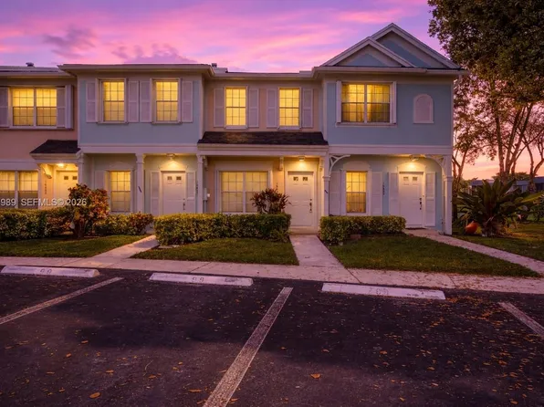 16635 Hemingway Dr, Weston, FL 33326