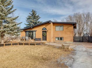 113022 SW 2453rd Dr E, Rural Foothills County, AB T1V 1N3