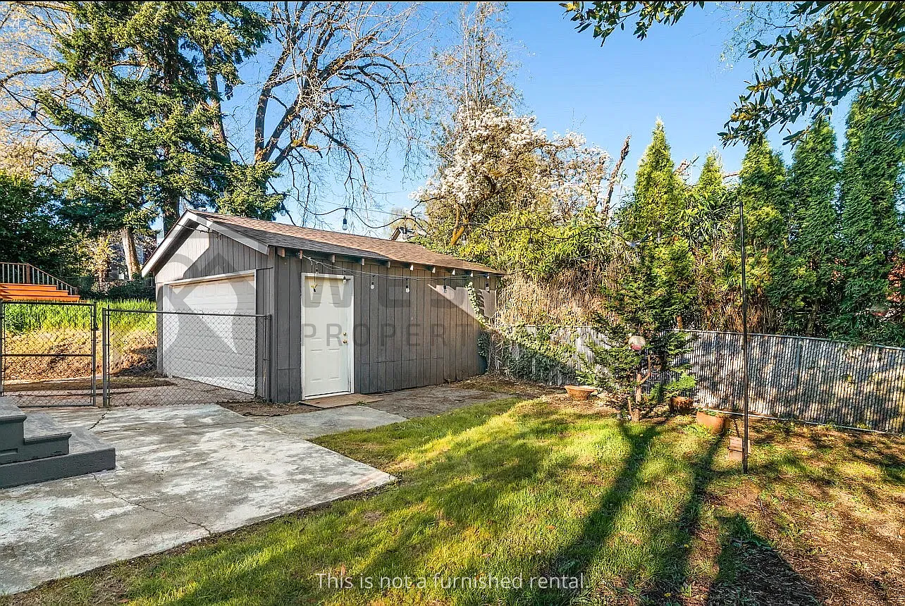2 bed, 1500 sqft, $2,300 — Photo 3