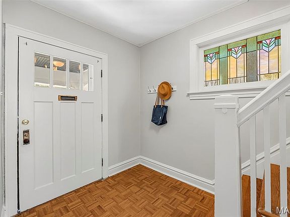 5th image of 931 Dover Pl