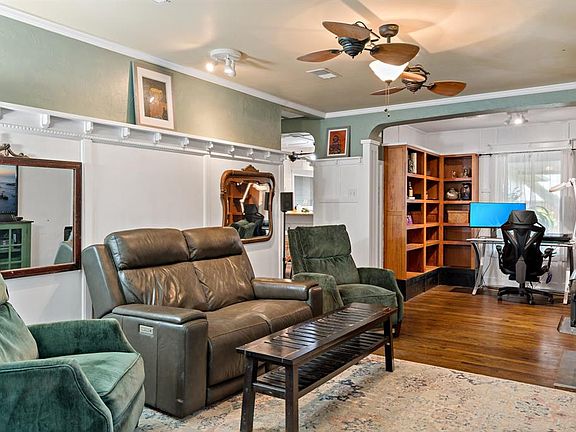 5th image of 8605 Lockhaven Dr