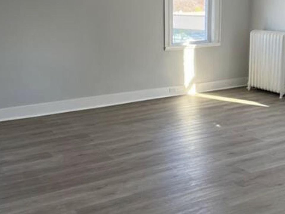 2nd image of 0 Maple St