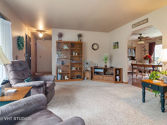 5th image of 7S270 Mary Dr