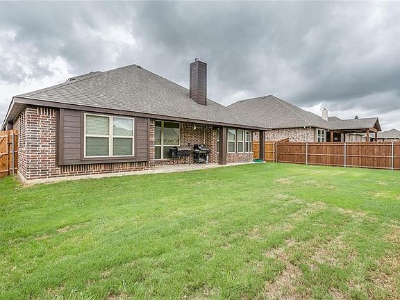 3rd image of 428 Hudson Ln