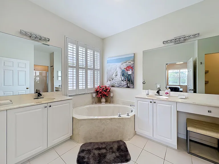 1343 Shoreline Cir — Photo 14