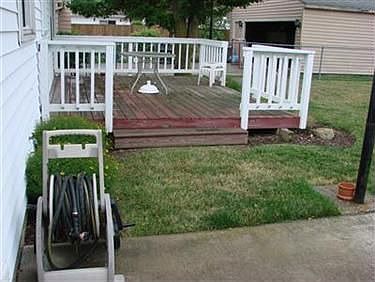 5th image of 837 Sandalwood Dr