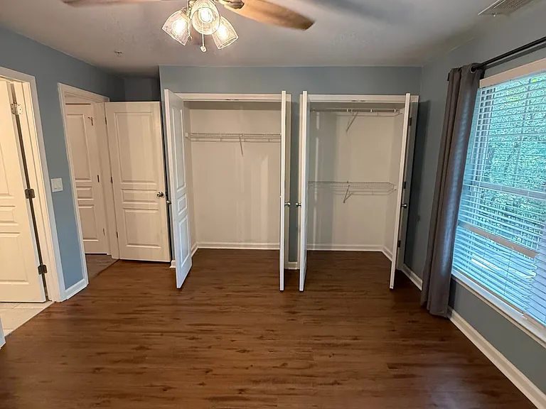490 Barnett Shoals Rd #201 — Photo 9